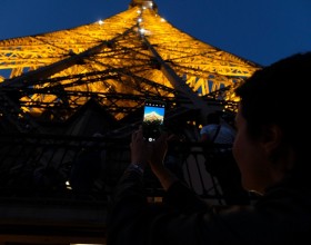 La Torre Eiffel de noche